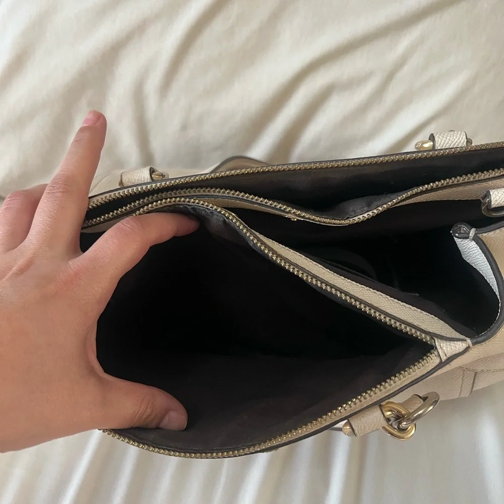 Coach Brooke Carryall Bag - Picture 7 of 10